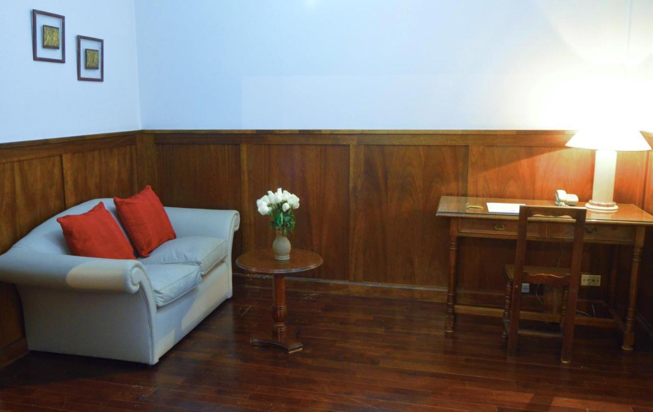 Hotel Posta Carretas Buenos Aires Exterior foto